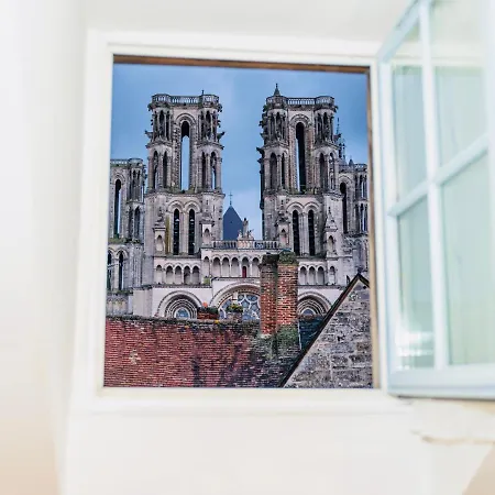 Nid Douillet La Cour Du Dauphin, Vue Cathedrale Imprenable Apartamento Laon Exterior foto