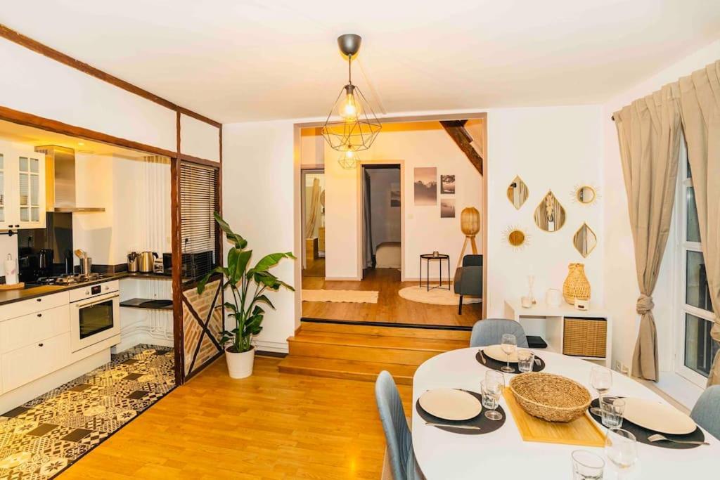 Nid Douillet La Cour Du Dauphin, Vue Cathedrale Imprenable Appartement *